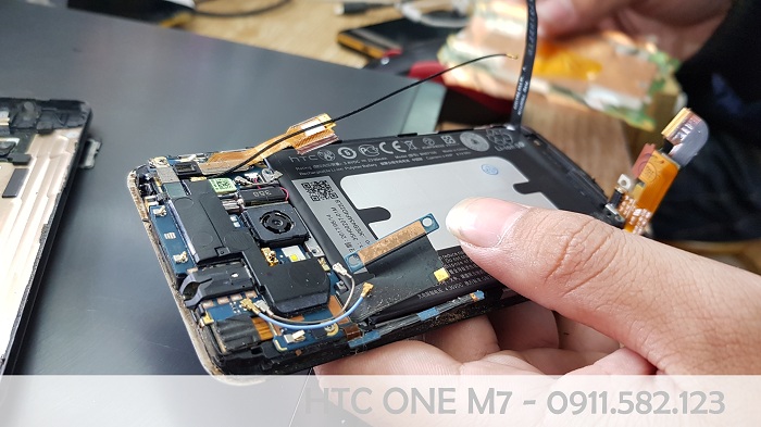 Sửa Chữa Điện Thoại HTC One M7