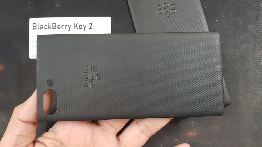 Thay Nắp Lưng BlackBerry Key2