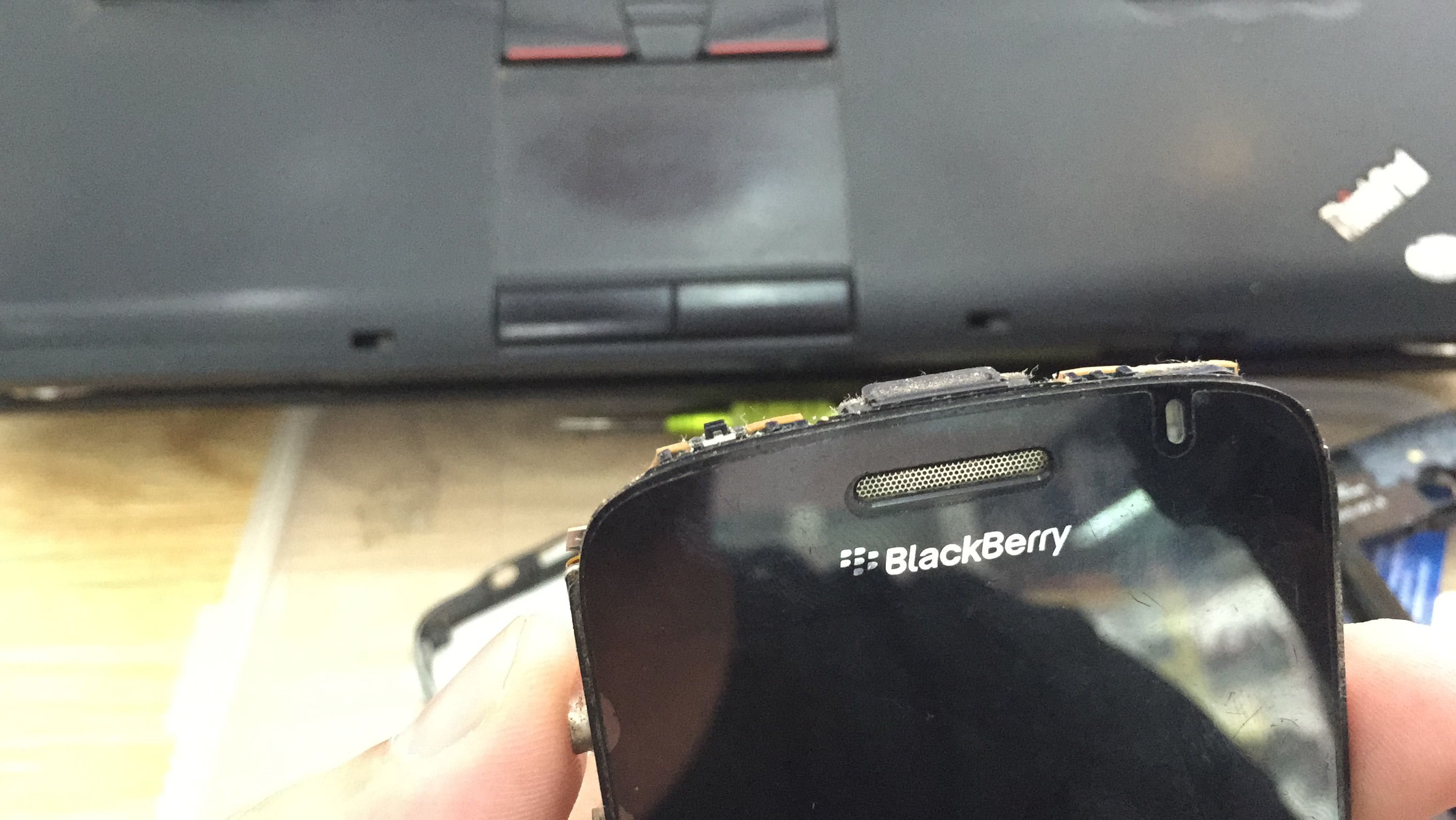 thay loa trong loa ngoai blackberry 9000 bold