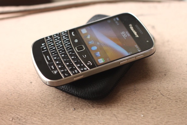 blackberry 9900 bold chinh hang