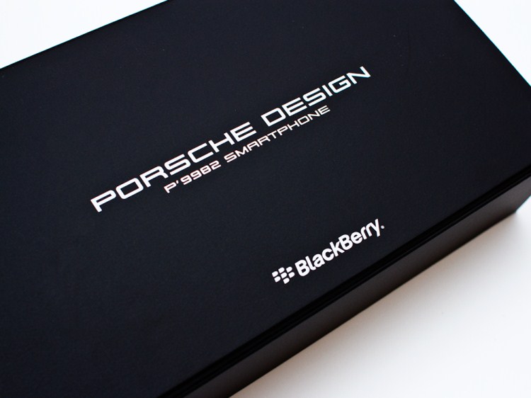 hop BlackBerry Porche Design P9982