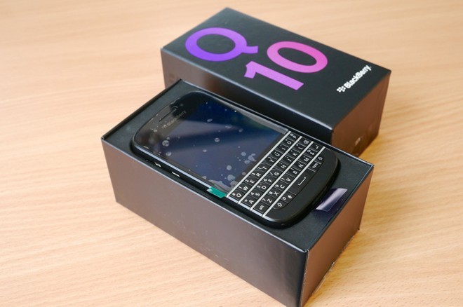 dien thoai blackberry Q10