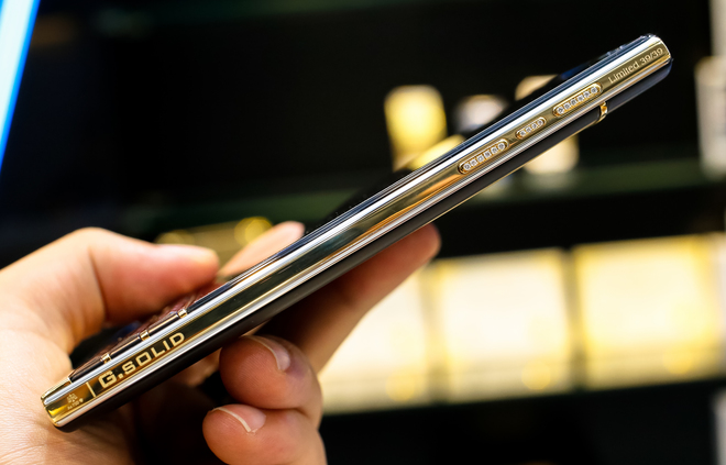 blackberry vàng nguyên khối