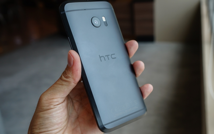 Vo May HTC 10