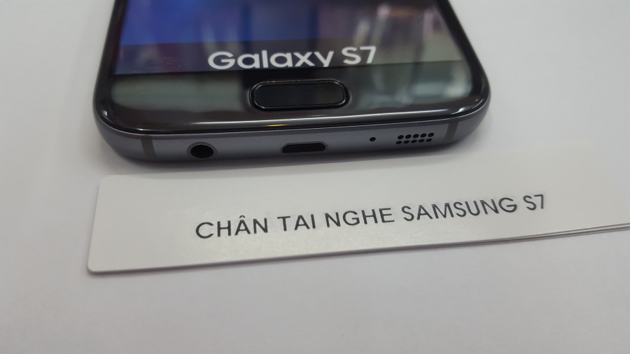 Chan cam tai nghe Samsung S7