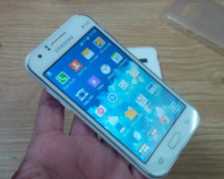 Sửa chữa Samsung J1 SM J100H thay màn hình cảm ứng chân sạc mic loa thoại rung chuông sửa chết nguồn 3g wifi