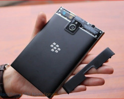 Đập hộp Blackberry Passport xách tay chính hãng 100%