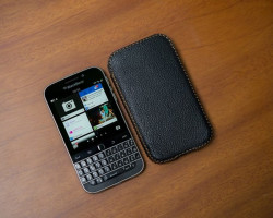 BlackBerry được đinh giá 7,5 tỷ đô có bán không nhỉ ?
