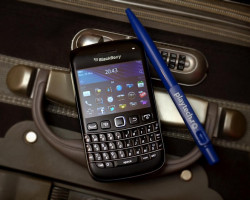 Sửa chữa BlackBerry 9790 thay màn hình chân sạc loa trong loa ngoài mic rung chuông