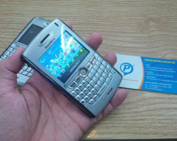 Sửa chữa BlackBerry 8830 thay màn hình vỏ máy mic rung chuông sửa chết nguồn hỏng bàn phím