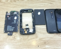 Sửa chữa Nokia 822 Lumia thay màn hình cảm ứng chân sạc rung chuông loa mic sửa chết nguồn 3g wifi