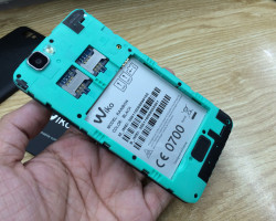 Sửa chữa Wiko Rainbow thay màn hình cảm ứng rung chuông loa mic chân sạc sửa chết nguồn 3G Wifi