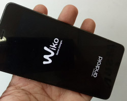 Sửa chữa Wiko Highway Pure thay màn hình cảm ứng rung chuông loa mic chân sạc sửa chết nguồn 3g wifi nhanh an toàn