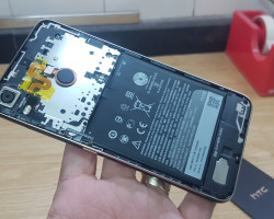 Sửa Chữa Htc Desire 10 Pro 2PYA200 thay màn hình cảm ứng chân sạc loa trong loa ngoài mic rung chuông sửa chết nguồn wifi lấy ngay