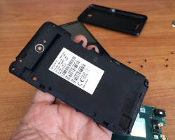 Sửa chữa Sony Xperia E4 E2115 thay màn hình cảm ứng rung chuông loa mic chết nguồn chân sạc wifi 3g nhanh an toàn thay lấy ngay