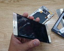 Sửa chữa Samsung S6 Edge Plus Thay màn hình cảm ứng rung chuông loa mic chân sạc loa trong loa ngoài sửa chết nguồn 3G Wifi