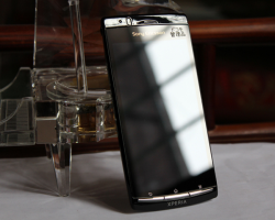 Sửa chữa Sony Xperia ARC SO-01C thay màn hình cảm ứng rung chuông mic loa trong loa ngoài sửa chết nguồn 3g wifi