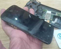Sửa chữa LG Nexus 4 E960 thay màn hình cảm ứng rung chuông loa trong loa ngoài mic sửa chết nguồn
