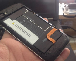 Sửa chữa BlackBerry Classic Q20 thay màn hình cảm ứng rung chuông loa trong loa ngoài sửa chết nguồn